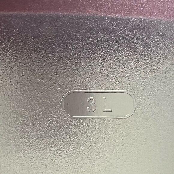 Rubbermaid 1 Gal. Simply Pour Plastic Pitcher With Multi-function Lid - Picture 10 of 10